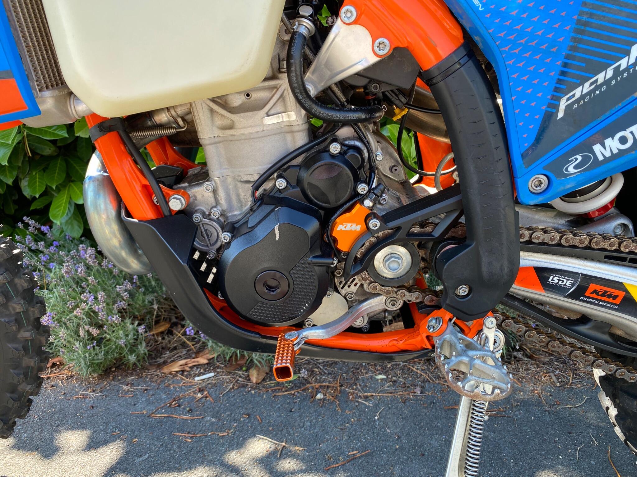 SOLD 2025 74 Reg KTM 350 SIX DAYS X-Ring